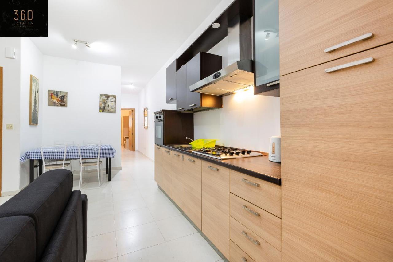 Centre Paceville Apt With Terrace, Bbq & Wifi By 360 Estates Saint Julian's 外观 照片