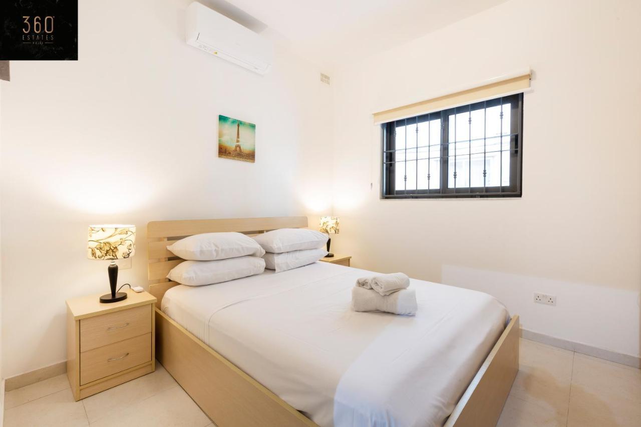 Centre Paceville Apt With Terrace, Bbq & Wifi By 360 Estates Saint Julian's 外观 照片