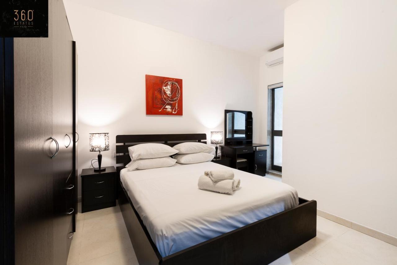 Centre Paceville Apt With Terrace, Bbq & Wifi By 360 Estates Saint Julian's 外观 照片