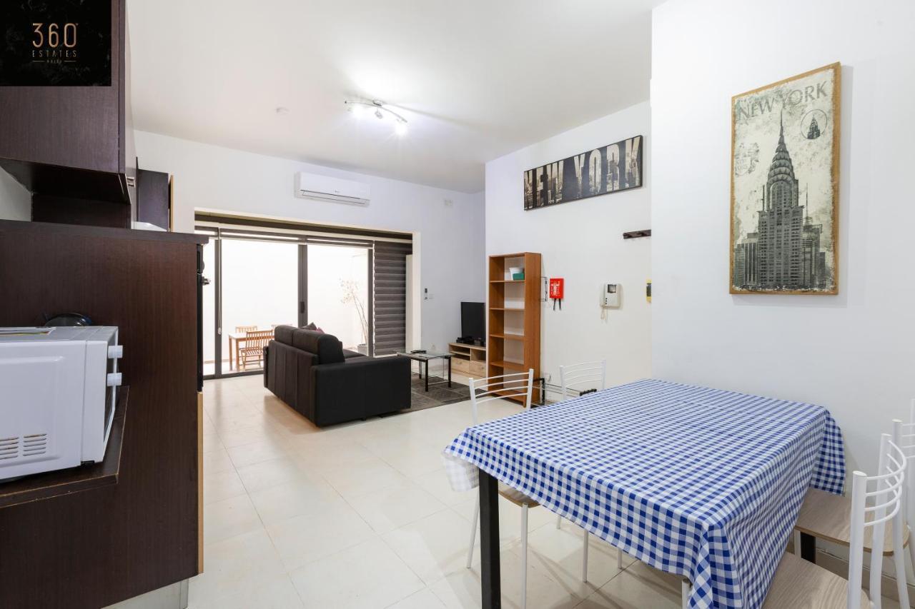 Centre Paceville Apt With Terrace, Bbq & Wifi By 360 Estates Saint Julian's 外观 照片